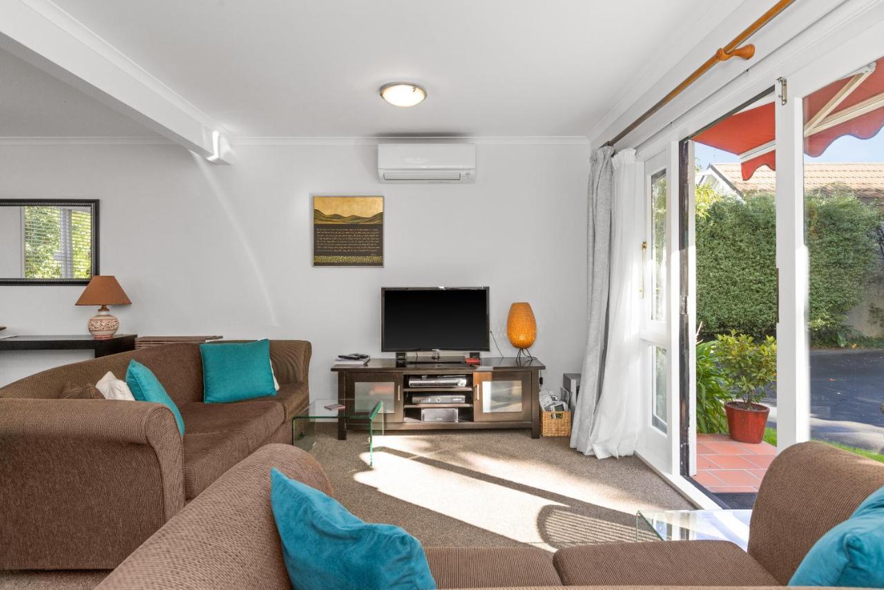 The Village Apartment, Just Steps To The Village Shops, Bars And Restaurants Havelock North